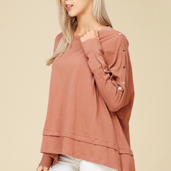 NWT Crescent Oversized Sweater Size Medium - Picture 4 of 10